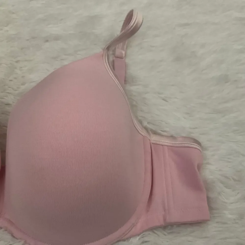 Cacique Pink Underwire T Shirt Bra - Size 44C‎